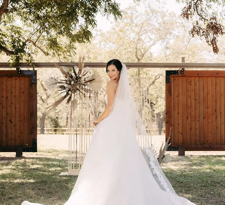 Bridal/Attire Vendors - Hidden Creek at StoneHaus